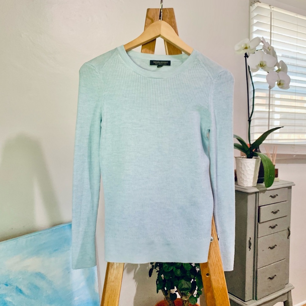 BANANA REPUBLIC -Blue Long sleeve Top Size Small